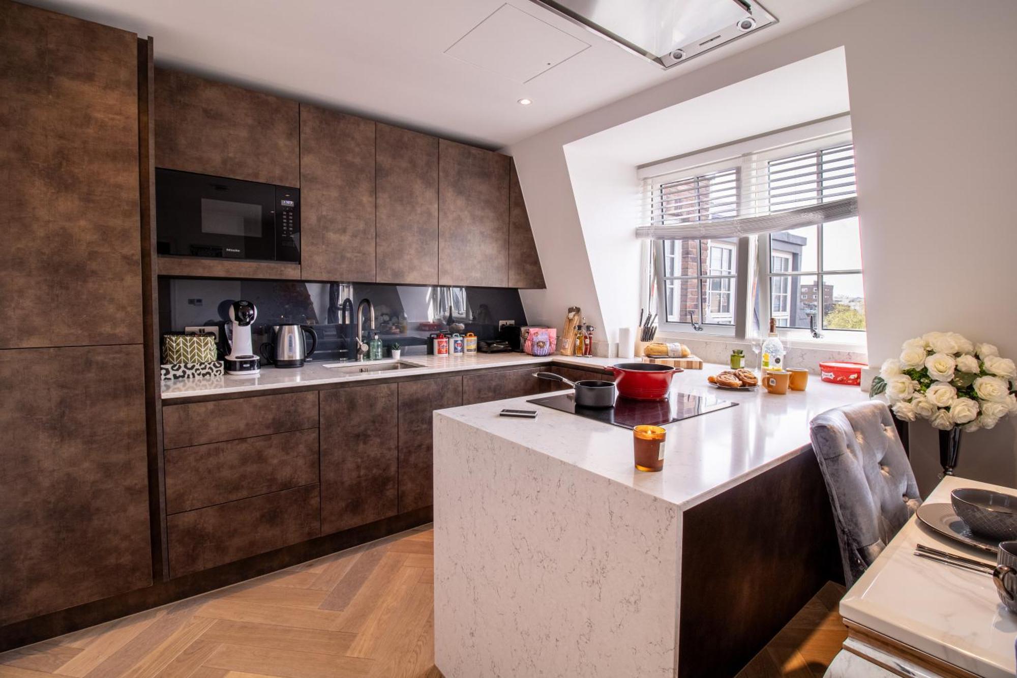 Luxurious 1-Bedroom Penthouse In Marble Arch 71 ロンドン エクステリア 写真